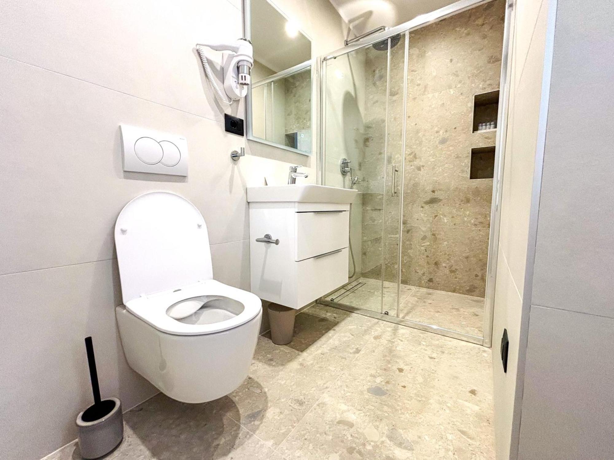 Marthinis Luxury Suites Сплит Екстериор снимка